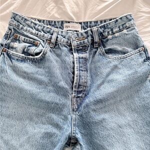 Zara Men's Denim Blue Straight Jeans